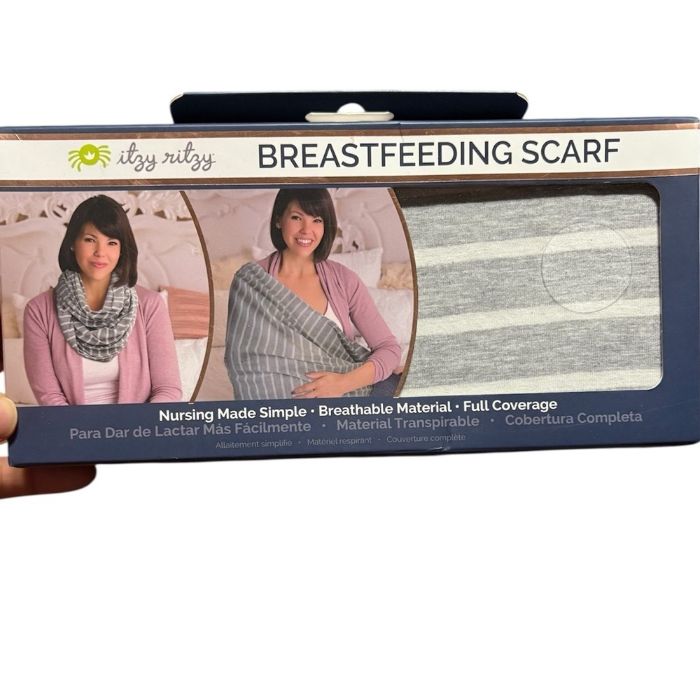 Itzy Ritzy Breastfeeding scarf